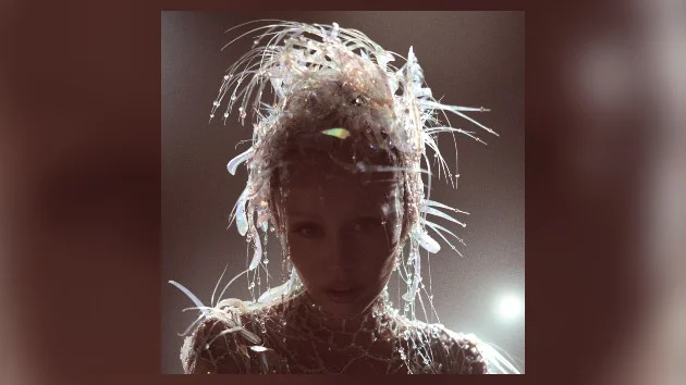 Miley Cyrus struts through Hollywood in ‘Walk of Fame’ video