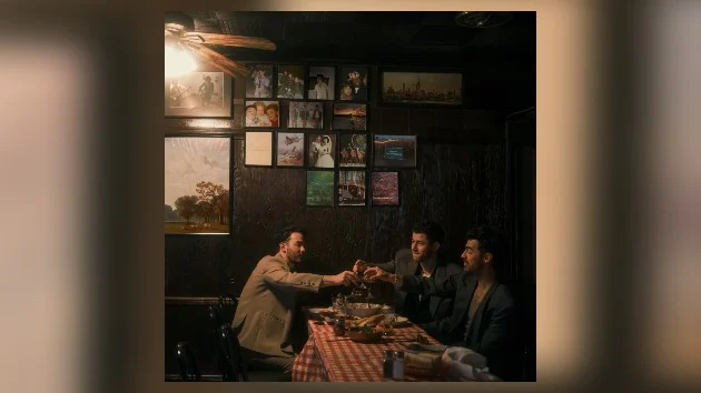 Jonas Brothers perform on NYC ferry, set record release party ahead of new album